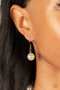 Needs No Introduction - White Necklace - Paparazzi Jewelry