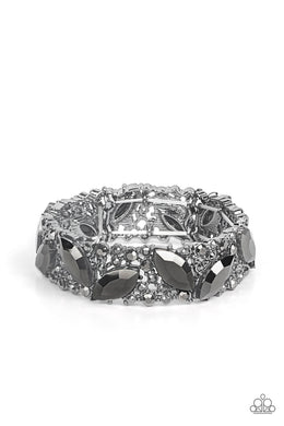 paparazzi-accessories-full-body-chills-black-bracelet