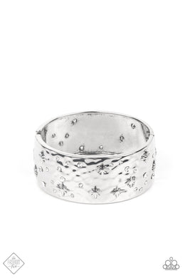 paparazzi-accessories-across-the-constellations-white-bracelet