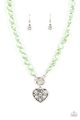 paparazzi-accessories-color-me-smitten-green-necklace