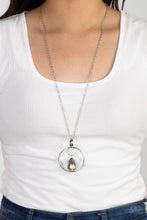 Load image into Gallery viewer, Swinging Shimmer - Green Necklace - Paparazzi Jewelry
