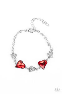 paparazzi-accessories-cluelessly-crushing-red
