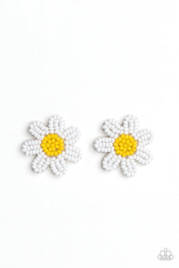 paparazzi-accessories-sensational-seeds-white-post earrings