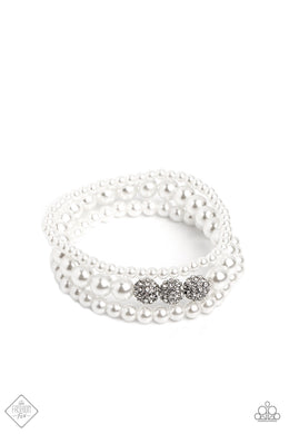 paparazzi-accessories-showy-soprano-white-bracelet