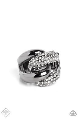 paparazzi-accessories-alluring-ace-black-ring
