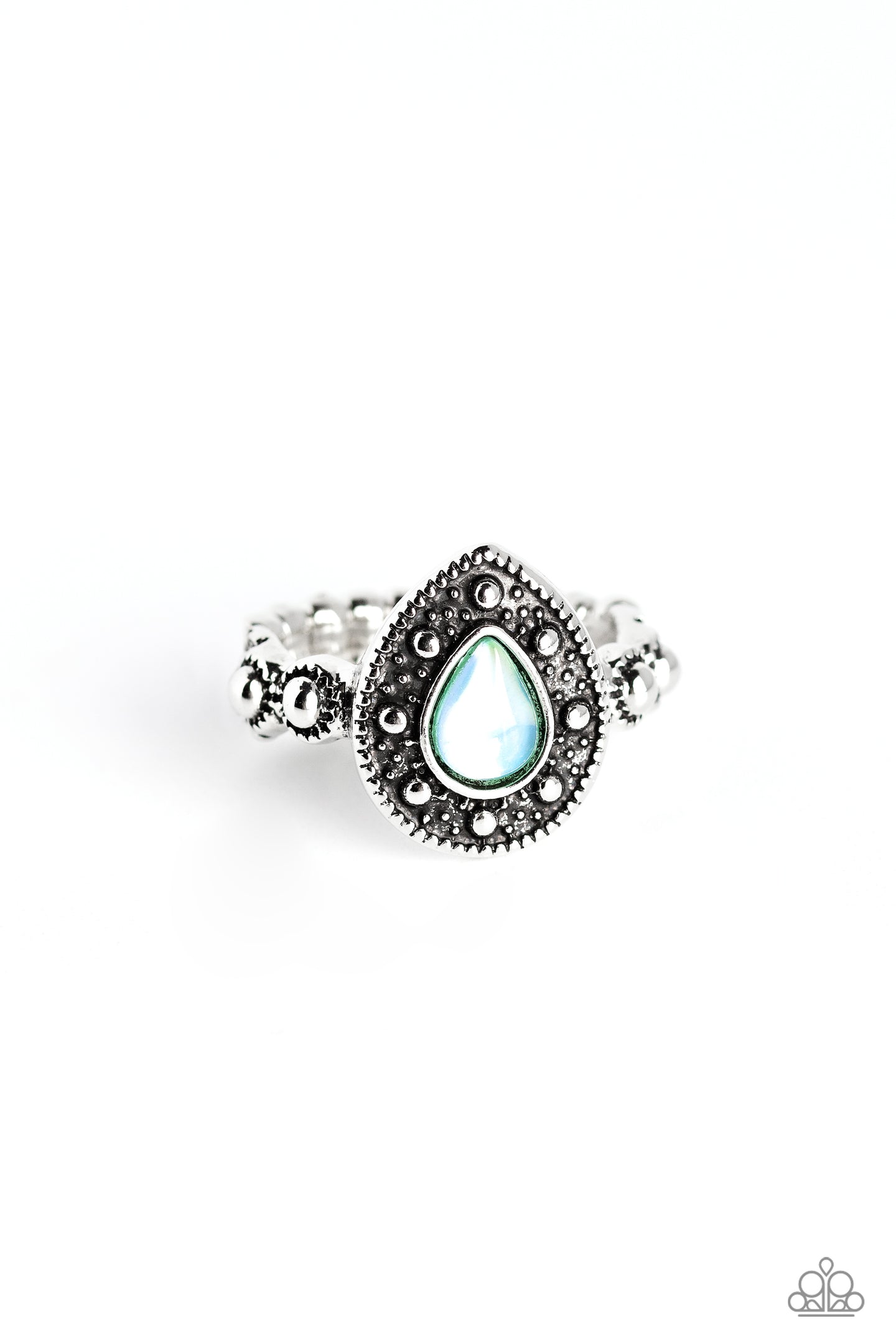 paparazzi-accessories-opera-showcase-green-ring