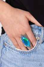 Load image into Gallery viewer, Stunning Showman - Green Ring - Paparazzi Jewelry
