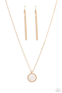 paparazzi-accessories-seize-the-sunset-gold-necklace