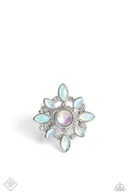 paparazzi-accessories-a-summer-spell-green-ring