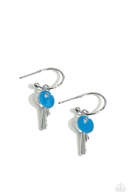 paparazzi-accessories-key-performance-blue-earrings
