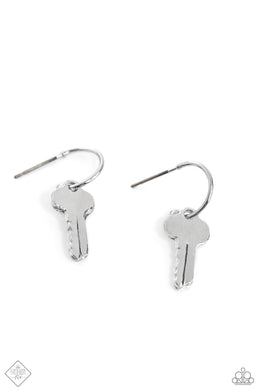 paparazzi-accessories-the-key-to-everything-silver-earrings