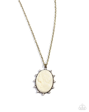 paparazzi-accessories-romantic-artistry-brass-necklace